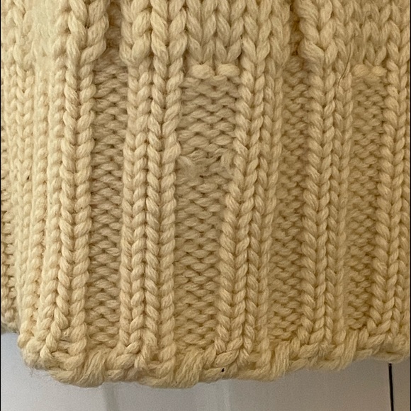 Vintage wool sweater vest - Picture 3 of 4